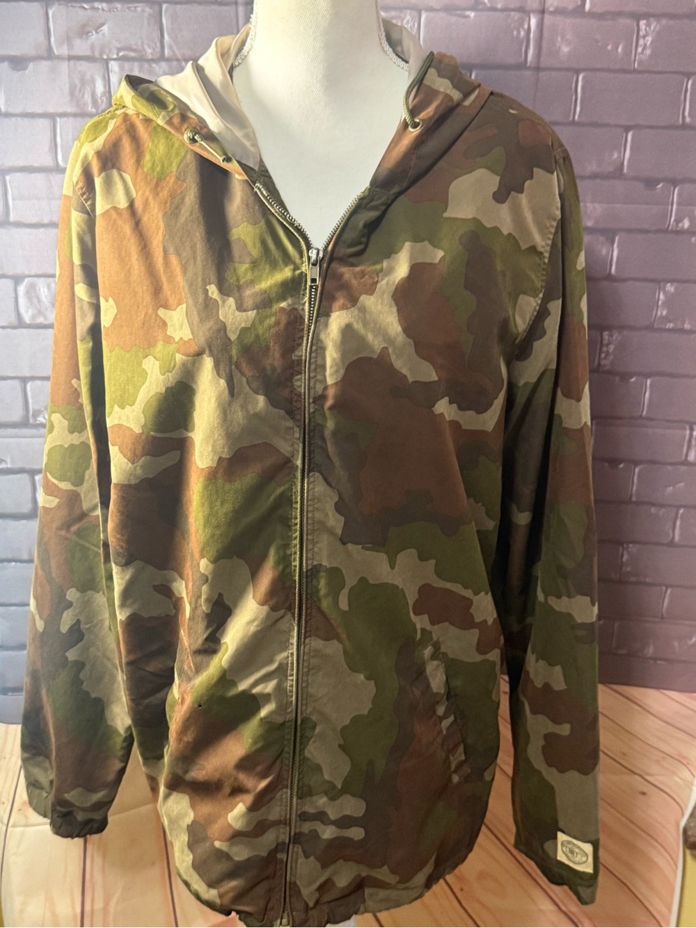 Obey Men's Hooded Zip Jacket - Green/Brown Camo